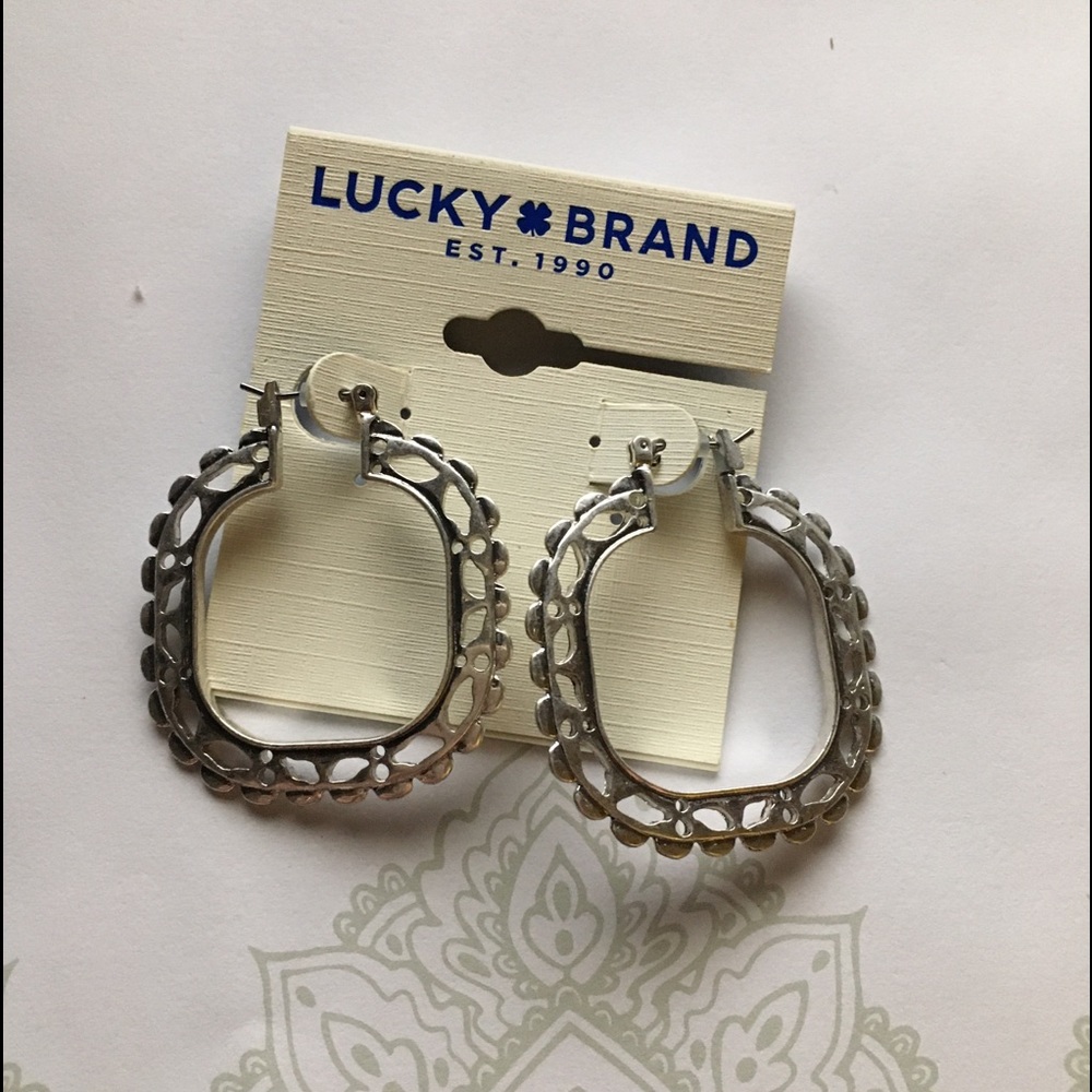 NWT LUCKY SILVER CUT OUT HOOP EARRINGS